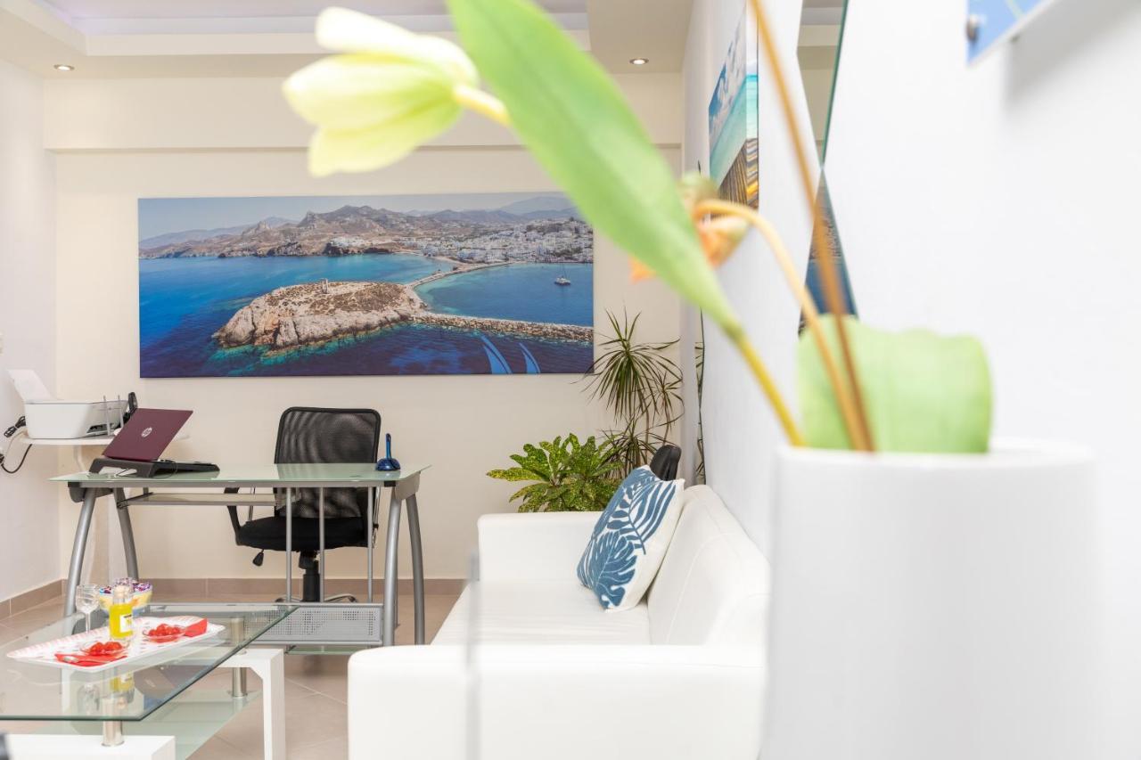Naxos Diamond Studios Apartments Naxos City エクステリア 写真