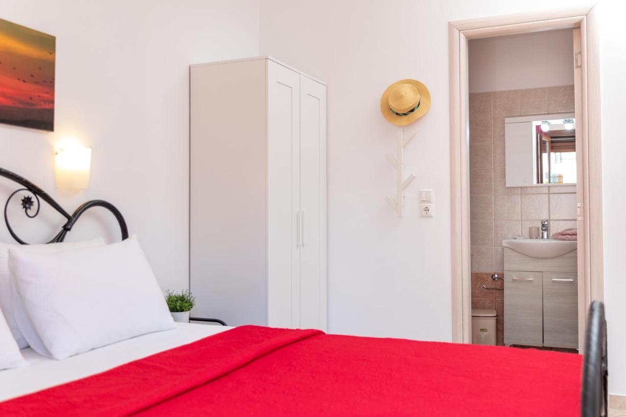 Naxos Diamond Studios Apartments Naxos City エクステリア 写真