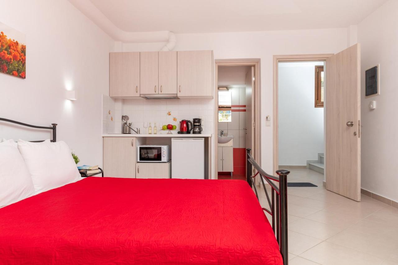Naxos Diamond Studios Apartments Naxos City エクステリア 写真